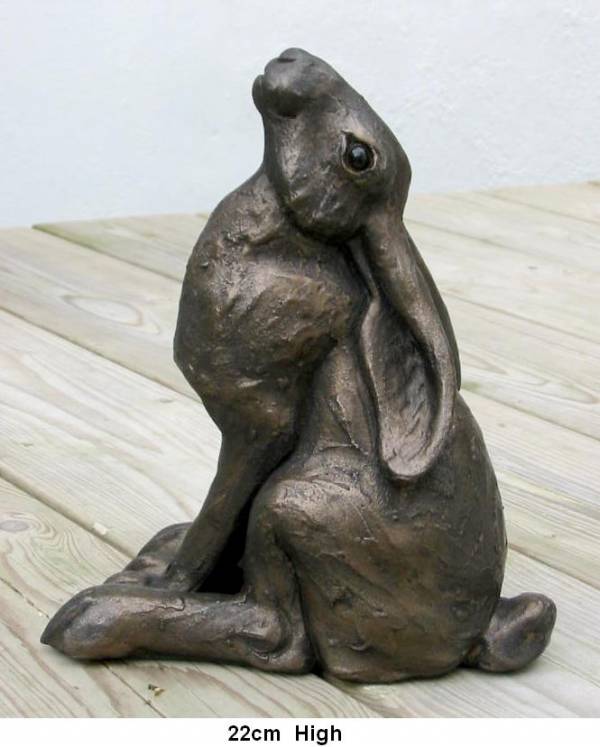 - a Sculpture by Suzie Marsh, measuring 22 x 0 cm (H x W) £115