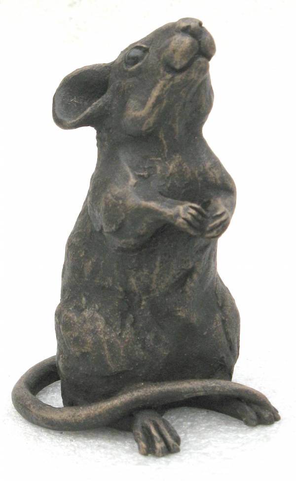 - a Sculpture by Suzie Marsh, measuring 9 x 6 cm (H x W) £33
