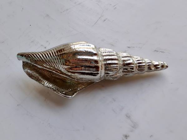 - a , pewter Sculpture by Pewter-ful, measuring 3 x 8 cm (H x W) £24