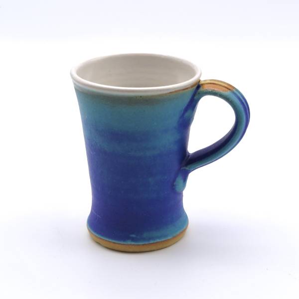 - a Ceramic by Bryony Rich, measuring 10 x 7 cm (H x W) £20