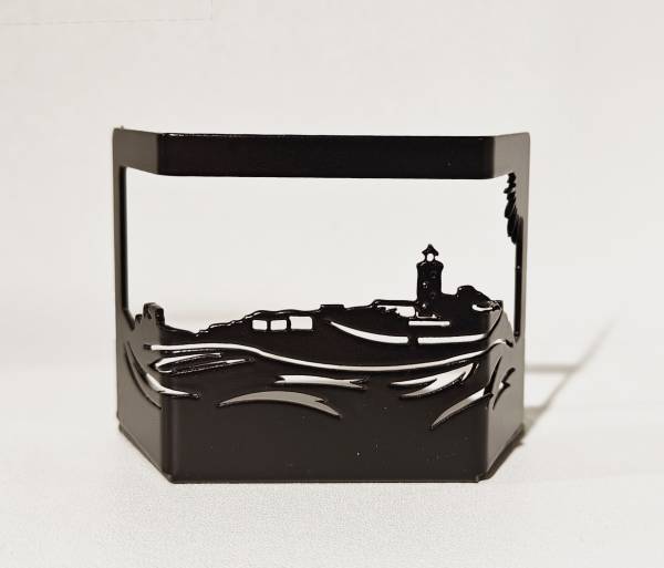 - a , metal Sculpture by Polygon Bear, measuring 5 x 7 cm (H x W) £14