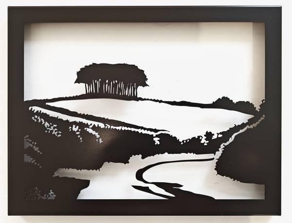 - a , metal Sculpture by Polygon Bear, measuring 25 x 33 cm (H x W) £60