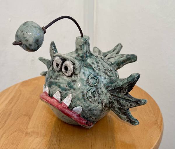 - a Ceramic by Heather Hunt, measuring 16 x 23 cm (H x W) £75